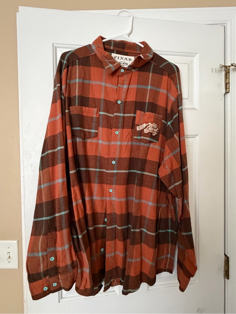 Pixar x Cakeworthy "Cars" Tow Mater Flannel - Men's 4XL - Radiator Springs